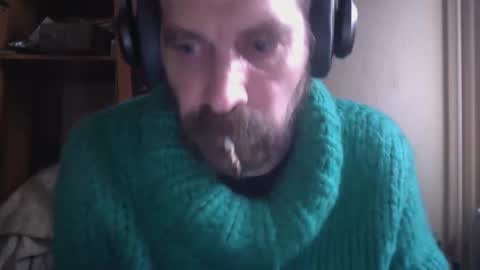 sweaterboy666 online show from February 14, 2025, 11:31 am