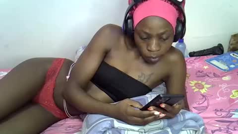 Snapshot of sweest_caster chatting on May 28, 2026, 11:35 pm Sweetest doll online show from May 28, 2026, 11:35 pm