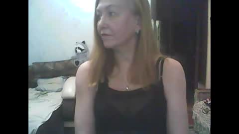 Snapshot of sweet4blonde67 chatting on November 11, 2025, 8:47 am sweet4blonde67 online show from November 11, 2025, 8:47 am