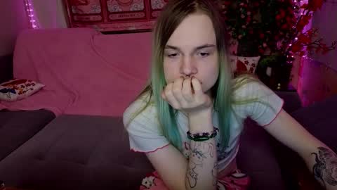 Haeyang  Torry online show from February 15, 2026, 3:20 pm