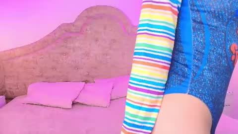 Snapshot of sweet_1angel chatting on June 24, 2026, 4:44 am Sweet 1Angel online show from June 24, 2026, 4:44 am