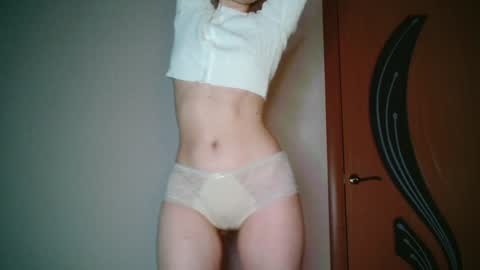Snapshot of sweet__daddy8 chatting on December 23, 2024, 11:39 pm BredEmiliya online show from December 23, 2024, 11:39 pm