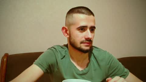 Snapshot of sweet__daddy8 chatting on December 30, 2024, 12:09 pm BredEmiliya online show from December 30, 2024, 12:09 pm