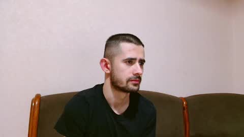 Snapshot of sweet__daddy8 chatting on February 19, 2025, 7:05 pm BredEmiliya online show from February 19, 2025, 7:05 pm