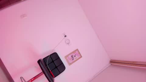 Cell Me Andrea online show from December 16, 2025, 12:04 am