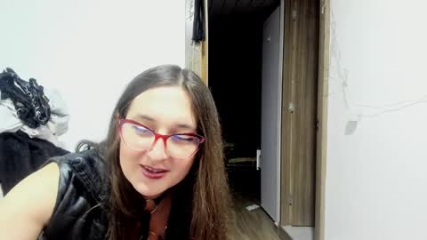 sweet__suck69bitch online show from December 18, 2024, 5:59 am