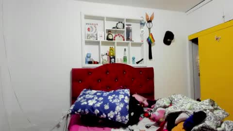 sweet__suck69bitch online show from April 30, 2026, 7:14 am