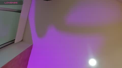 Snapshot of sweet__vanessa1 chatting on July 10, 2026, 11:18 pm Vanessa online show from July 10, 2026, 11:18 pm