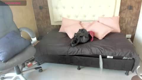 Snapshot of sweet__vanessa1 chatting on July 17, 2026, 7:19 pm Vanessa online show from July 17, 2026, 7:19 pm
