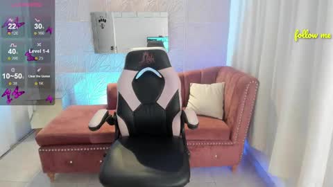 Snapshot of sweet_alice_m chatting on February 10, 2025, 11:04 am Alice online show from February 10, 2025, 11:04 am