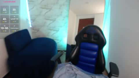 Snapshot of sweet_alice_m chatting on October 7, 2025, 1:52 pm Alice online show from October 7, 2025, 1:52 pm