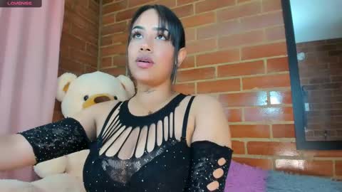 Snapshot of sweet_angel2001 chatting on February 16, 2025, 1:47 am Stephanie online show from February 16, 2025, 1:47 am