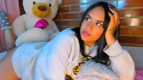 Snapshot of sweet_angel2001 chatting on March 9, 2025, 4:27 am Stephanie online show from March 9, 2025, 4:27 am