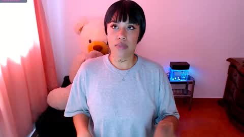 Snapshot of sweet_angel2001 chatting on November 29, 2025, 7:17 pm Stephanie online show from November 29, 2025, 7:17 pm