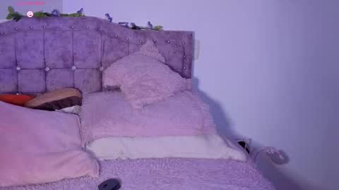 Snapshot of sweet_anllela chatting on June 2, 2026, 3:41 am Sthefany Lauren Independent Model online show from June 2, 2026, 3:41 am