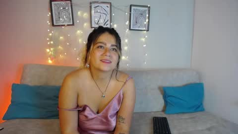 Bella Valery online show from April 12, 2026, 8:58 pm