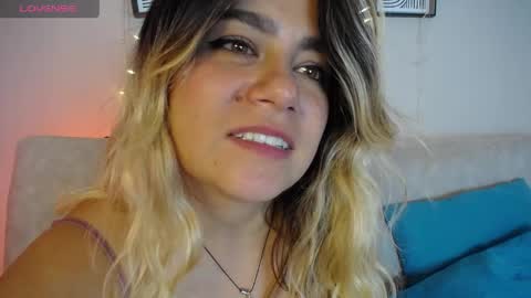Bella Valery online show from April 28, 2026, 2:27 am
