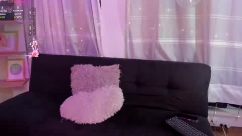 Snapshot of sweet_bellaa_ chatting on June 17, 2026, 4:48 am Bella online show from June 17, 2026, 4:48 am