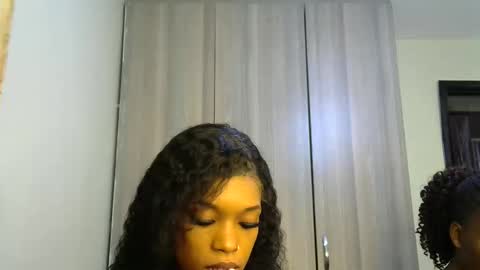 Snapshot of sweet_bobo chatting on September 15, 2025, 4:40 pm Ocean online show from September 15, 2025, 4:40 pm