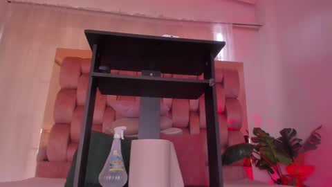 Snapshot of sweet_booty1 chatting on September 29, 2025, 5:40 pm Chelsy online show from September 29, 2025, 5:40 pm