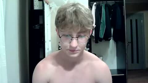 Sweet boy06 online show from July 3, 2026, 8:26 pm