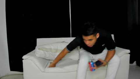 Snapshot of sweet_bunny29 chatting on October 21, 2025, 8:53 pm x Angelica Daniels - mod Tio willy online show from October 21, 2025, 8:53 pm