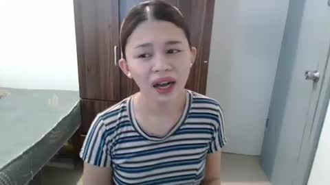 sweet_cassyxx online show from April 23, 2026, 3:52 am