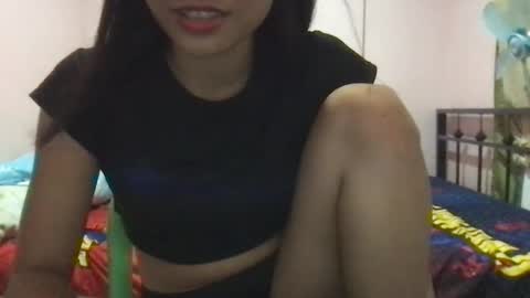 Snapshot of sweet_chantalle chatting on February 25, 2025, 11:30 am sweet_chantalle online show from February 25, 2025, 11:30 am