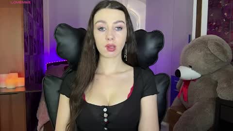 Snapshot of sweet_cherry_n chatting on May 24, 2026, 10:42 am Sweet Cherry online show from May 24, 2026, 10:42 am