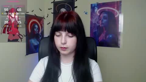 Snapshot of sweet_cherryg chatting on May 22, 2026, 6:35 pm Ivy online show from May 22, 2026, 6:35 pm