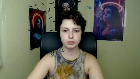 Snapshot of sweet_cherryg chatting on July 7, 2026, 7:09 am Ivy online show from July 7, 2026, 7:09 am
