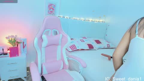 Snapshot of sweet_dania_ chatting on September 9, 2025, 7:41 am sweet_dania_ online show from September 9, 2025, 7:41 am