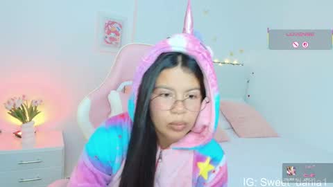 Snapshot of sweet_dania_ chatting on October 1, 2025, 4:40 am sweet_dania_ online show from October 1, 2025, 4:40 am