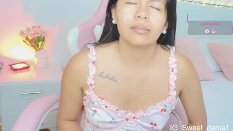 Snapshot of sweet_dania_ chatting on October 2, 2025, 8:54 am sweet_dania_ online show from October 2, 2025, 8:54 am