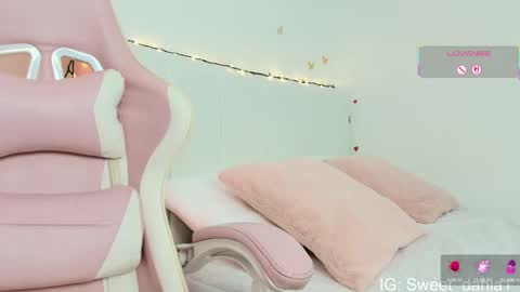 Snapshot of sweet_dania_ chatting on October 9, 2025, 6:55 am sweet_dania_ online show from October 9, 2025, 6:55 am