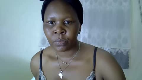 sweet_dori33 online show from April 22, 2026, 11:17 pm