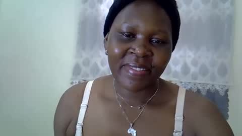 Snapshot of sweet_dori33 chatting on May 21, 2026, 10:44 am sweet_dori33 online show from May 21, 2026, 10:44 am