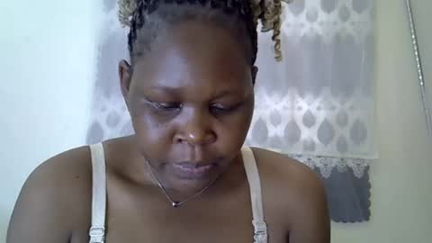 Snapshot of sweet_dori33 chatting on July 9, 2026, 7:12 am sweet_dori33 online show from July 9, 2026, 7:12 am