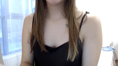 Snapshot of sweet_dreams_kitty chatting on November 6, 2025, 8:15 am YourKitt online show from November 6, 2025, 8:15 am