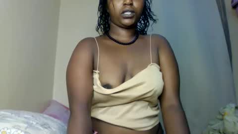 Snapshot of sweet_ebony001 chatting on May 8, 2026, 12:05 am sweet_ebony001 online show from May 8, 2026, 12:05 am