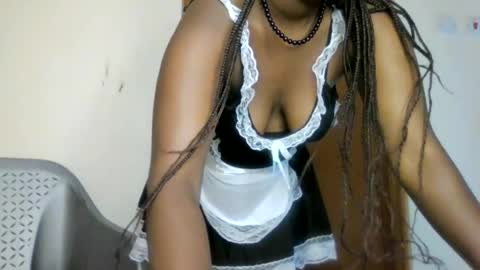 Snapshot of sweet_ebony001 chatting on June 23, 2026, 5:05 am sweet_ebony001 online show from June 23, 2026, 5:05 am