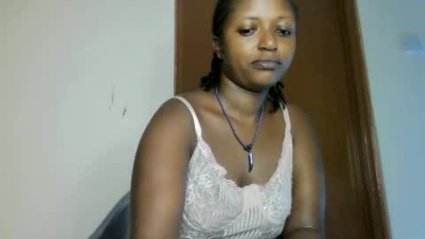 Snapshot of sweet_ebony001 chatting on July 6, 2026, 4:09 am sweet_ebony001 online show from July 6, 2026, 4:09 am