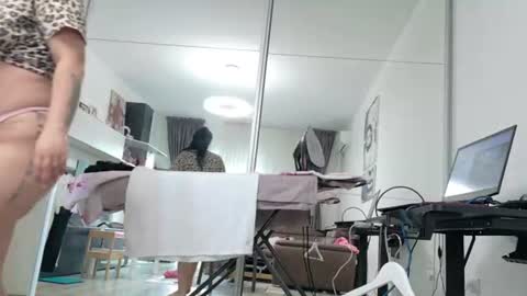 Snapshot of sweet_ella chatting on June 18, 2026, 5:41 am online show from June 18, 2026, 5:41 am