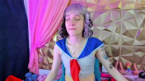  emmili  online show from February 11, 2025, 12:05 pm