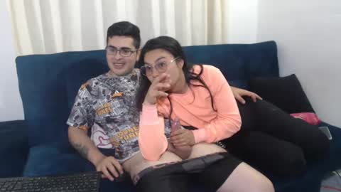 Snapshot of sweet_fantasy_couple chatting on December 9, 2024, 3:29 am sweet_fantasy_couple online show from December 9, 2024, 3:29 am