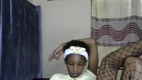 Snapshot of sweet_freaky chatting on June 5, 2026, 6:52 am sweet_freaky online show from June 5, 2026, 6:52 am