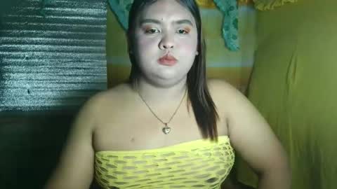 sweet_frex123 online show from January 10, 2026, 1:02 pm