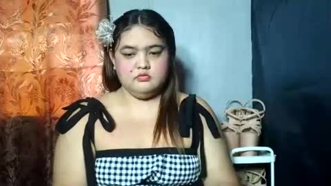sweet_frex123 online show from July 26, 2026, 3:36 am