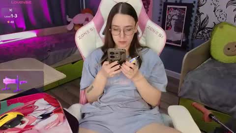 Alice online show from November 16, 2025, 3:23 am