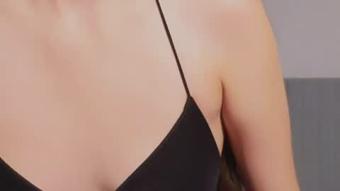 Snapshot of sweet_haeven chatting on July 24, 2026, 9:24 pm Im Mia.LOVELY PATTERNS 100 120 160 200 my toy buzzes from 2 tip online show from July 24, 2026, 9:24 pm